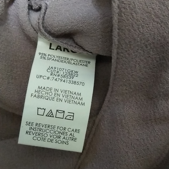 Dress - Picture 4 of 4